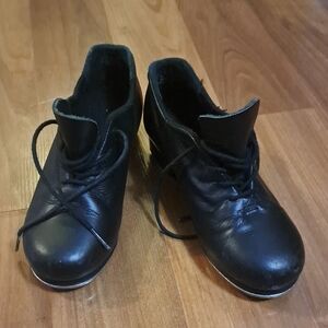 Capezio Black Leather Kids Tap Shoes with Lace-Up Front